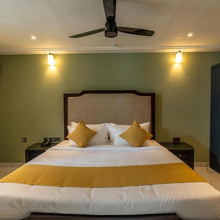 Hotel Court 11 By Dimora à Kochi Extérieur photo