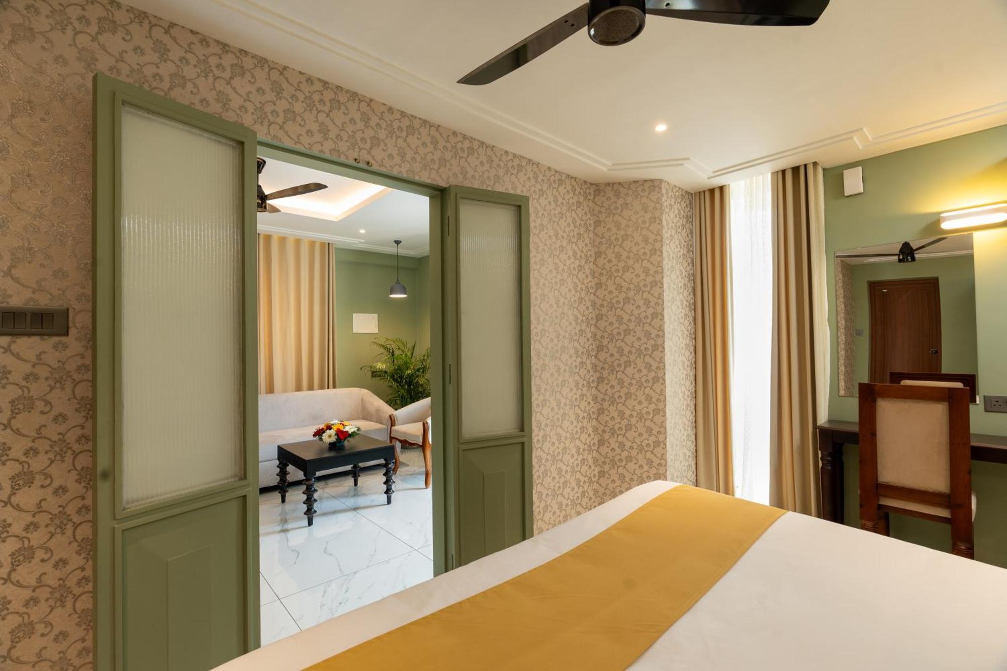 Hotel Court 11 By Dimora à Kochi Extérieur photo