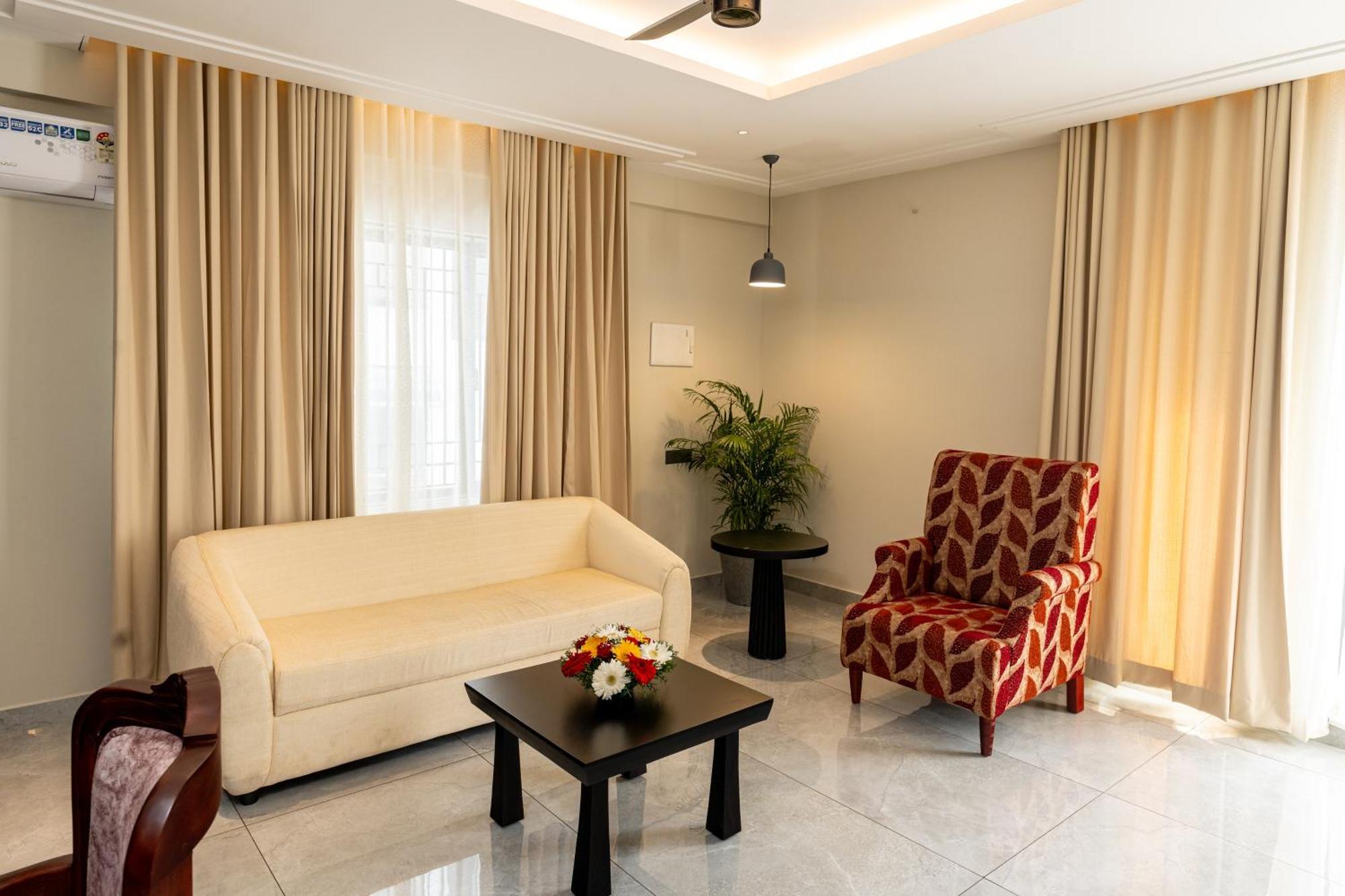 Hotel Court 11 By Dimora à Kochi Extérieur photo